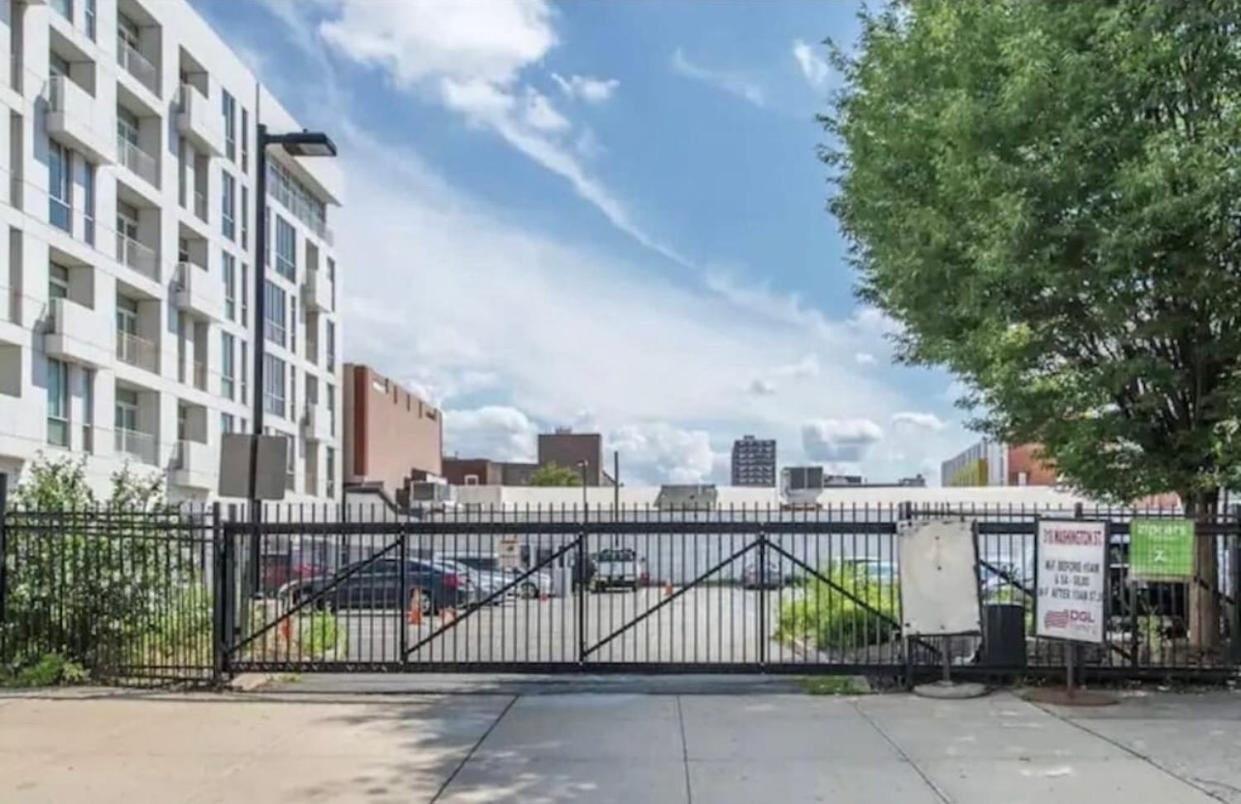 Rhythm & Blues Free Park 2Bd-2Bth Near Ewr-Penn-Prudential Appartement Newark Buitenkant foto